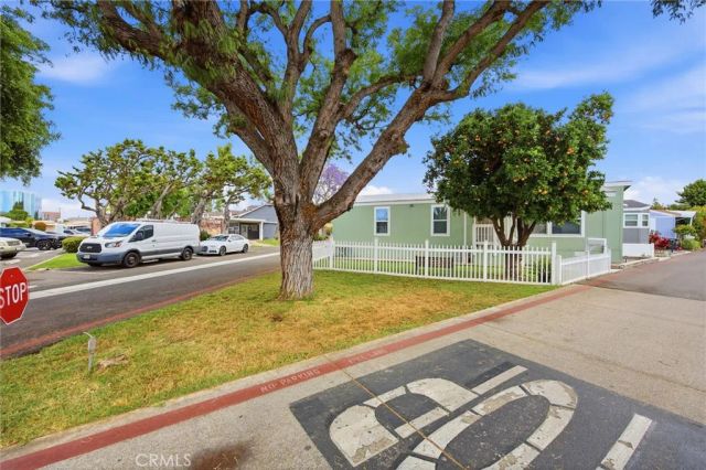 105 E Balboa 148, Tustin, CA 92780
