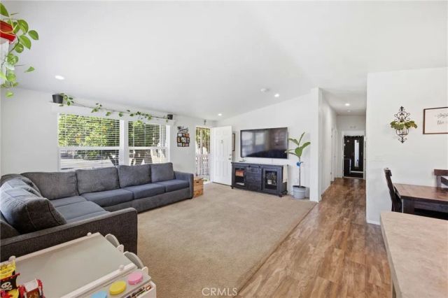 105 E Balboa 148, Tustin, CA 92780