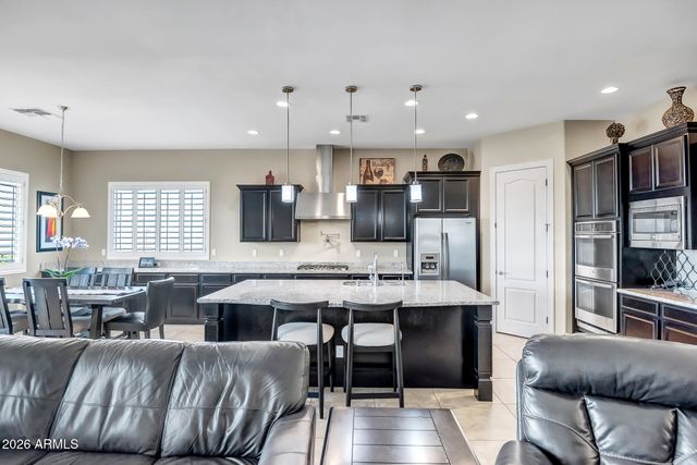 10089 W Jasmine Trail, Peoria, AZ 85383