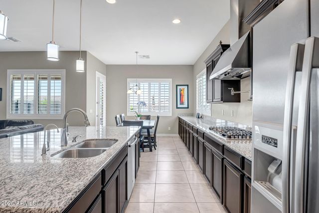 10089 W Jasmine Trail, Peoria, AZ 85383