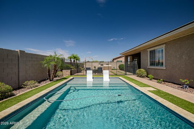 10089 W Jasmine Trail, Peoria, AZ 85383