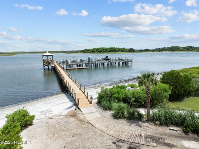 824 Cupola Drive, Wilmington, NC 28409