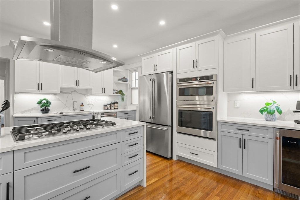 37 Englewood Ave 3, Brookline, MA 02445