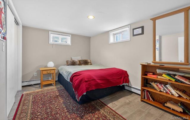 6 Wren Drive, Woodbury, NY 11797