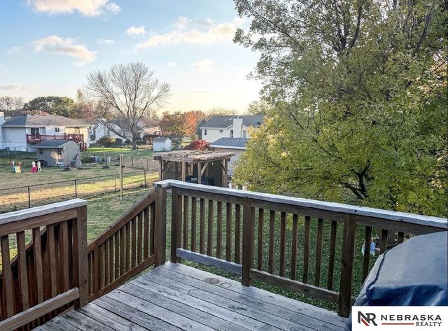 2329 Hogantown Drive, Bellevue, NE 68123