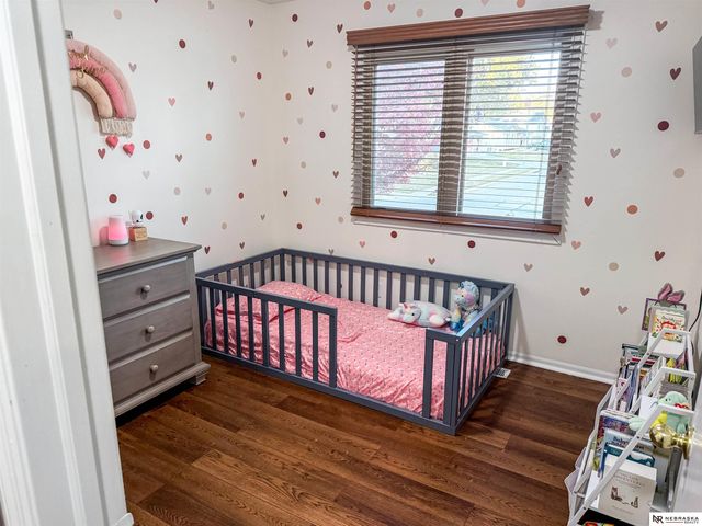 2329 Hogantown Drive, Bellevue, NE 68123