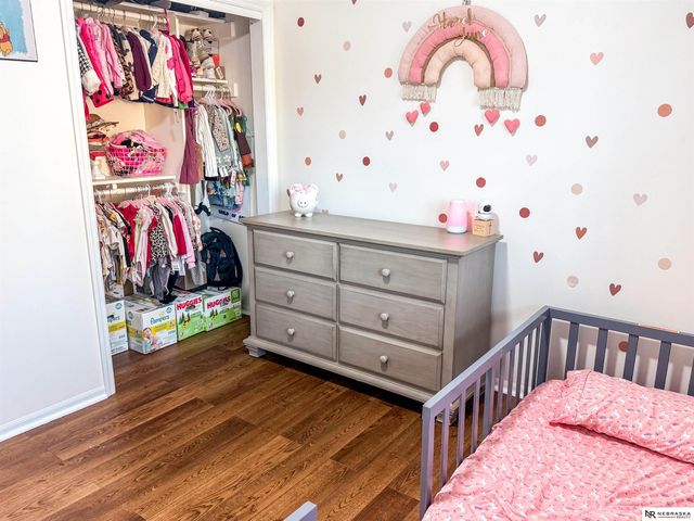 2329 Hogantown Drive, Bellevue, NE 68123