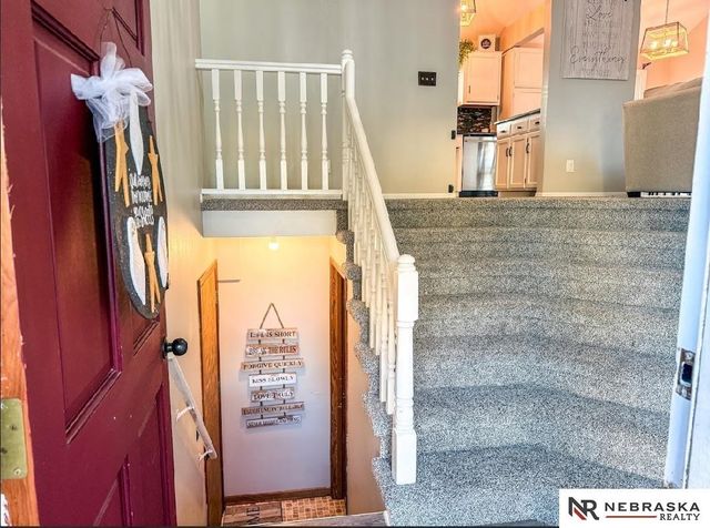 2329 Hogantown Drive, Bellevue, NE 68123