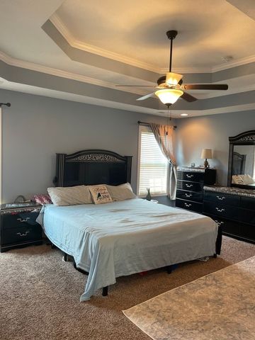 1046 Christian James Ct, Clarksville, TN 37043