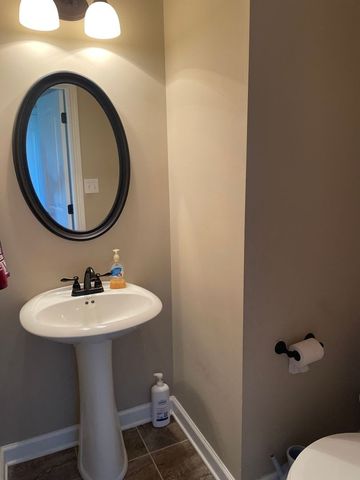 1046 Christian James Ct, Clarksville, TN 37043