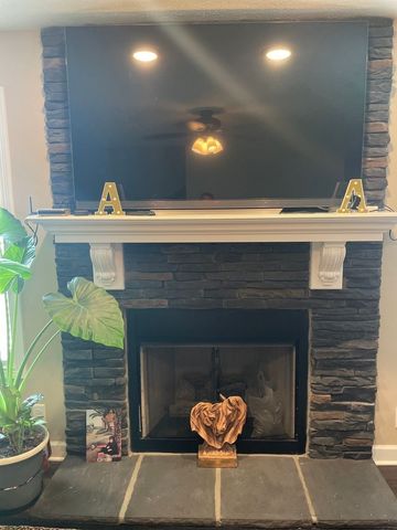 1046 Christian James Ct, Clarksville, TN 37043