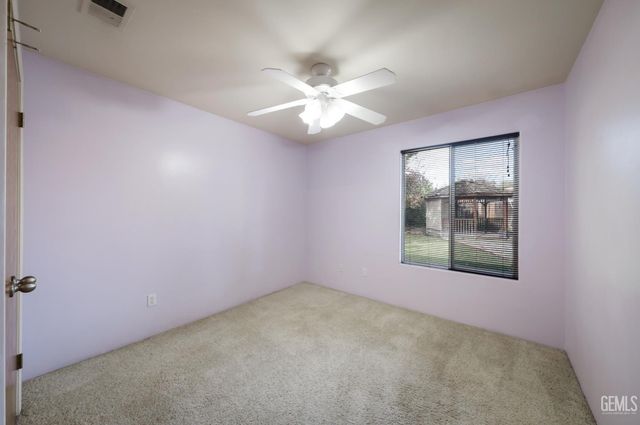 5618 Sicily Court, Bakersfield, CA 93308