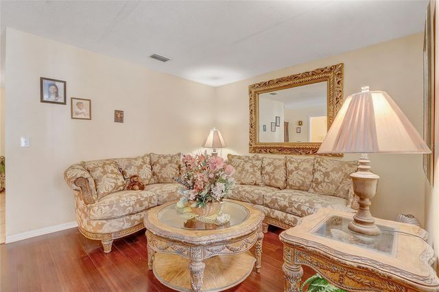 4602 WINDING RIVER WAY, Land O Lakes, FL 34639