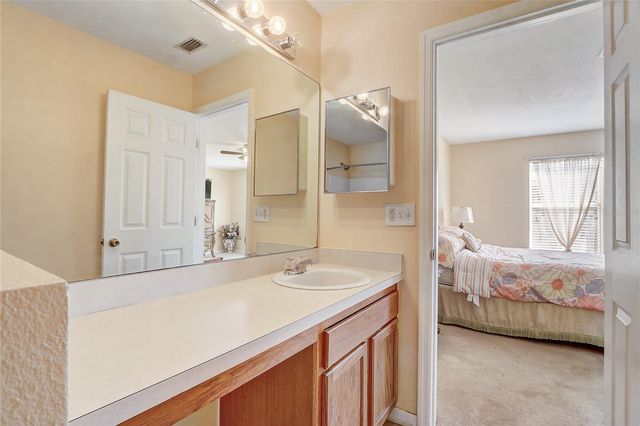 4602 WINDING RIVER WAY, Land O Lakes, FL 34639