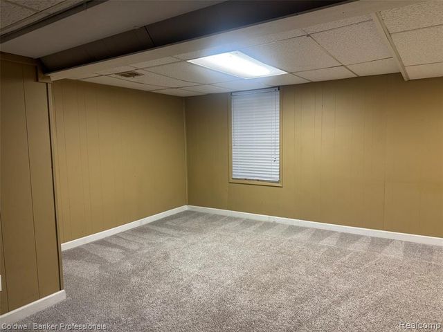 1805 Brentwood Drive 329, Troy, MI 48098