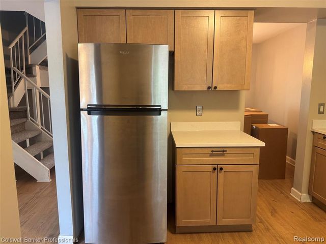 1805 Brentwood Drive 329, Troy, MI 48098