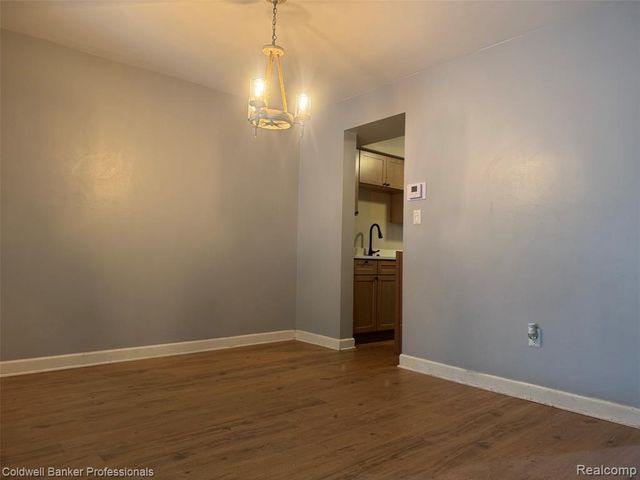 1805 Brentwood Drive 329, Troy, MI 48098