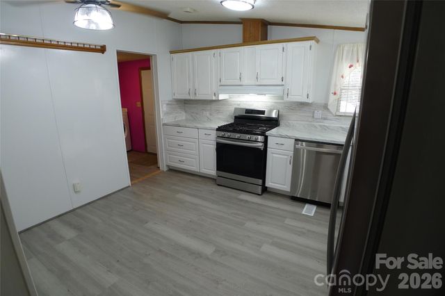 116 Hank Lesser Road, Mocksville, NC 27028