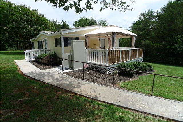 116 Hank Lesser Road, Mocksville, NC 27028