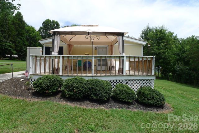 116 Hank Lesser Road, Mocksville, NC 27028