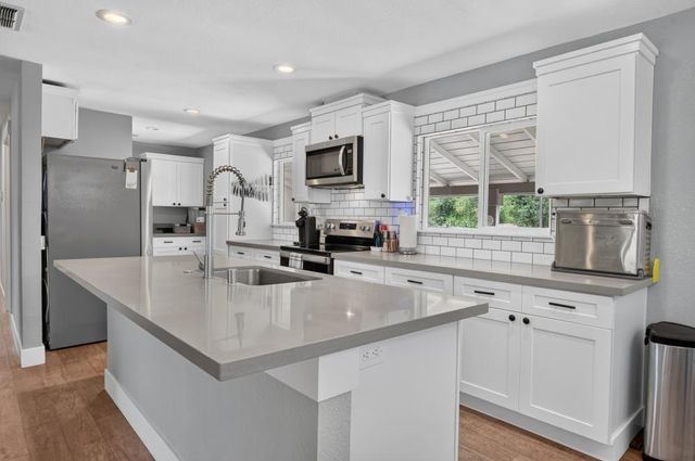 8932 Elm Ave, Orangevale, CA 95662