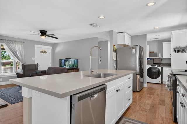 8932 Elm Ave, Orangevale, CA 95662