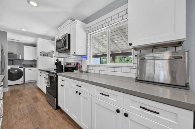 8932 Elm Ave, Orangevale, CA 95662
