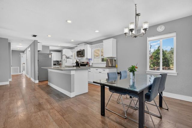 8932 Elm Ave, Orangevale, CA 95662