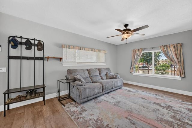 8932 Elm Ave, Orangevale, CA 95662