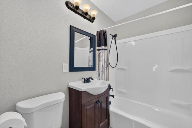 8932 Elm Ave, Orangevale, CA 95662