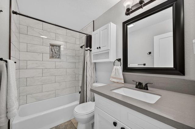 8932 Elm Ave, Orangevale, CA 95662