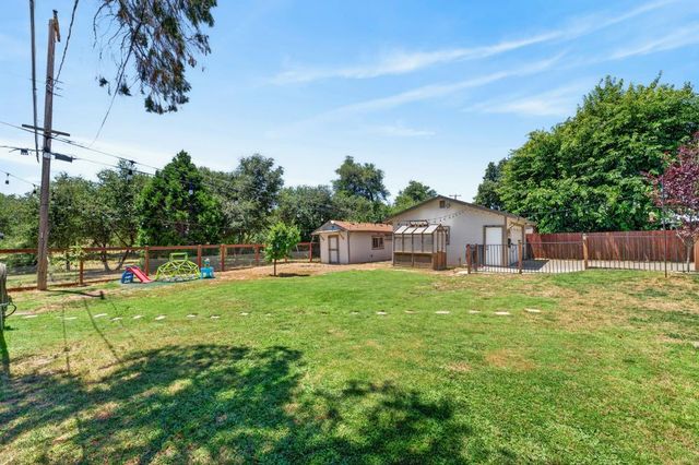 8932 Elm Ave, Orangevale, CA 95662