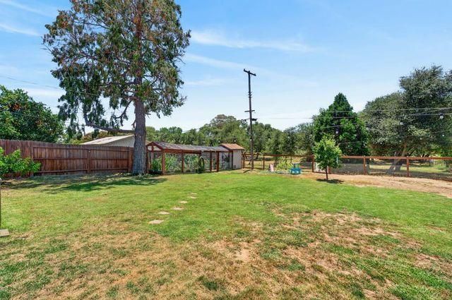 8932 Elm Ave, Orangevale, CA 95662