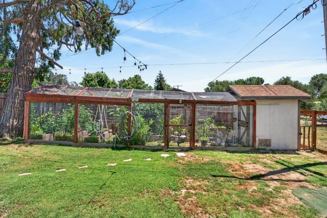 8932 Elm Ave, Orangevale, CA 95662