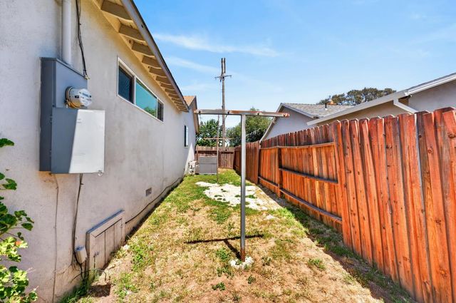 8932 Elm Ave, Orangevale, CA 95662