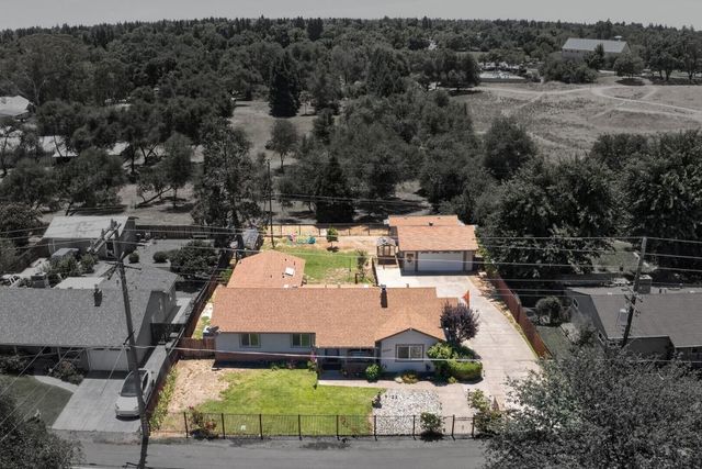 8932 Elm Ave, Orangevale, CA 95662