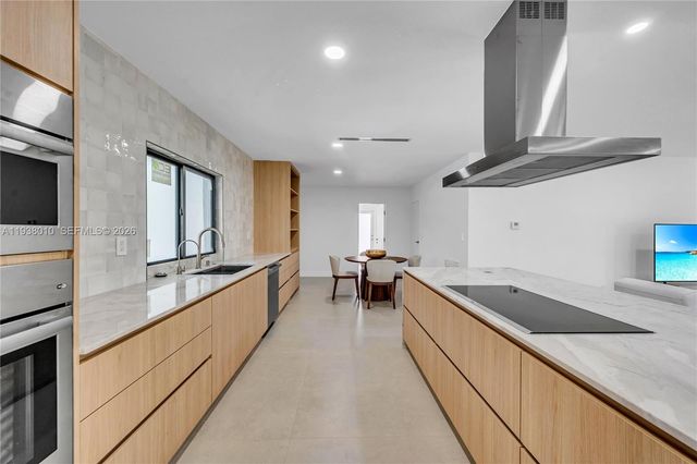 13407 SW 59th Ave, Pinecrest, FL 33156