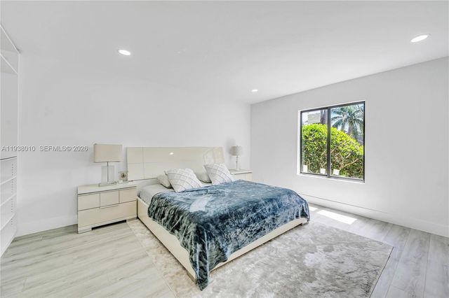 13407 SW 59th Ave, Pinecrest, FL 33156