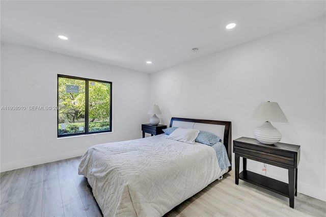 13407 SW 59th Ave, Pinecrest, FL 33156