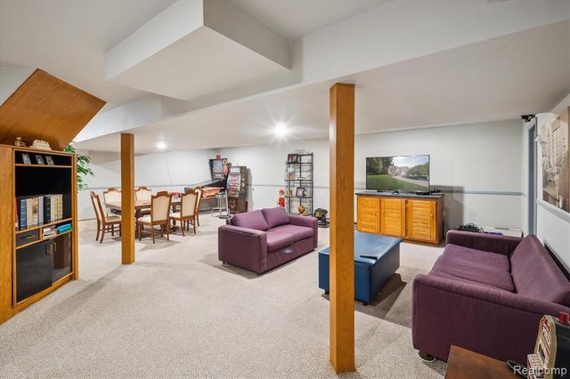 56764 Jewell Road, Shelby Twp, MI 48315
