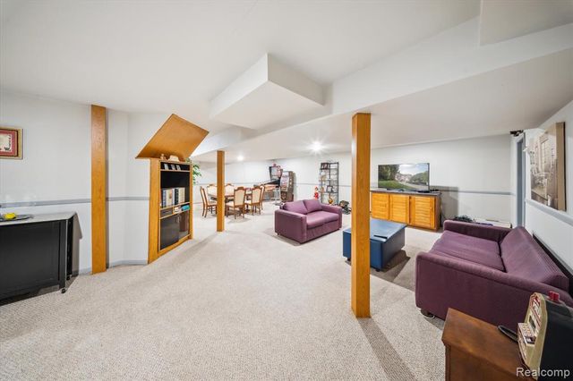56764 Jewell Road, Shelby Twp, MI 48315