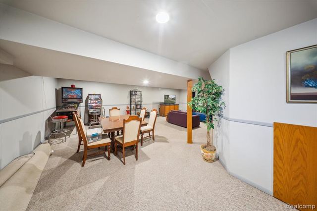 56764 Jewell Road, Shelby Twp, MI 48315