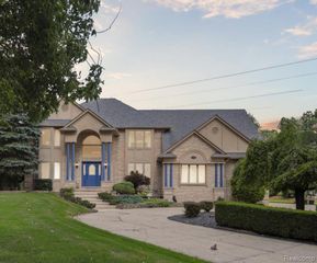 56764 Jewell Road, Shelby Twp, MI 48315
