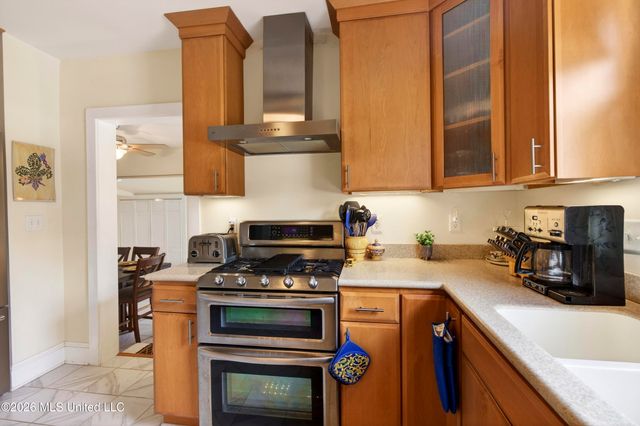 216 Sycamore Street, Bay Saint Louis, MS 39520