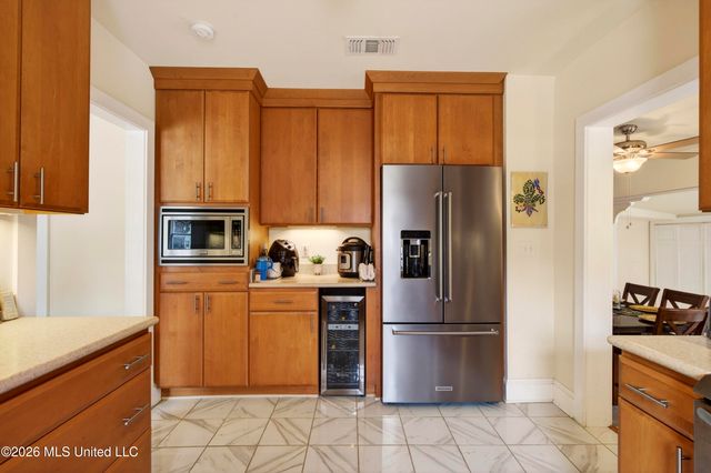 216 Sycamore Street, Bay Saint Louis, MS 39520