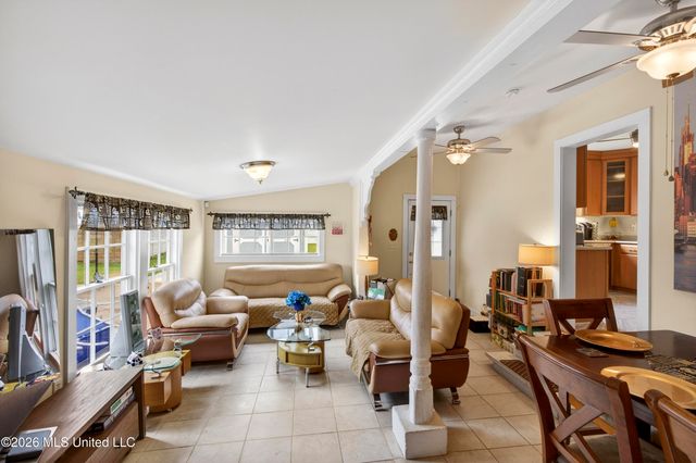 216 Sycamore Street, Bay Saint Louis, MS 39520