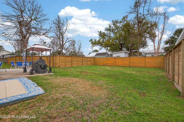 216 Sycamore Street, Bay Saint Louis, MS 39520