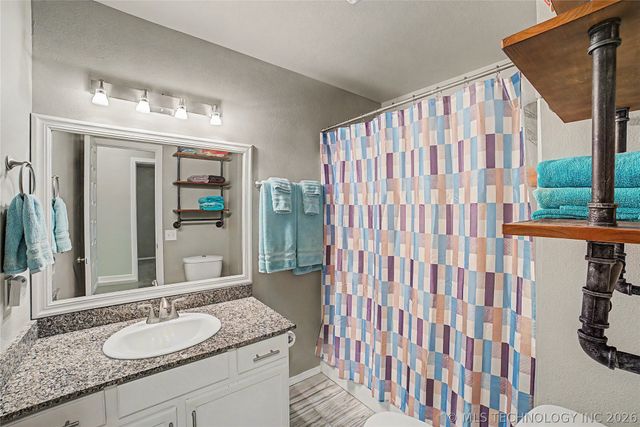 21820 W 12th Street S, Sand Springs, OK 74063