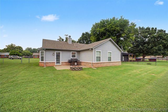 21820 W 12th Street S, Sand Springs, OK 74063