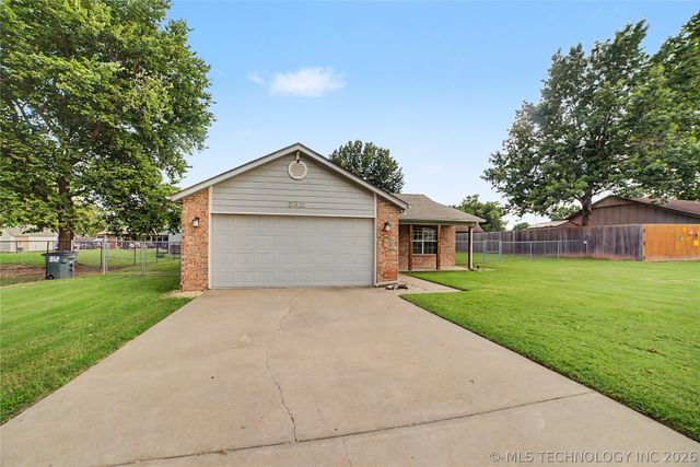 21820 W 12th Street S, Sand Springs, OK 74063